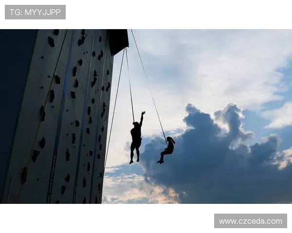 成都攀岩队荣登全国攀岩比赛经验排行榜第二名的辉煌成就